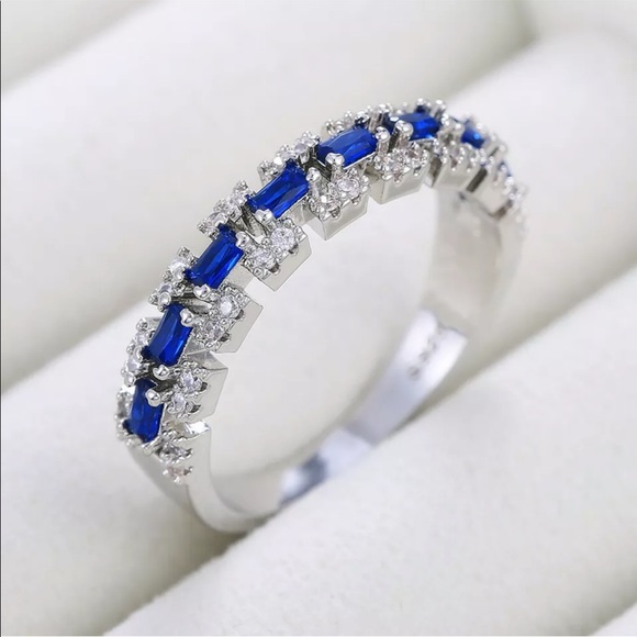 New Elegant 925 Silver  Blue Sapphire Lovely Ring - Picture 3 of 6